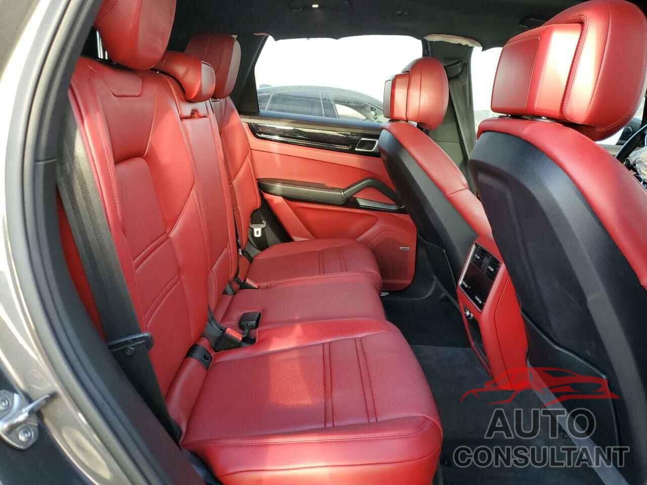 PORSCHE CAYENNE 2022 - WP1AA2AYXNDA04363