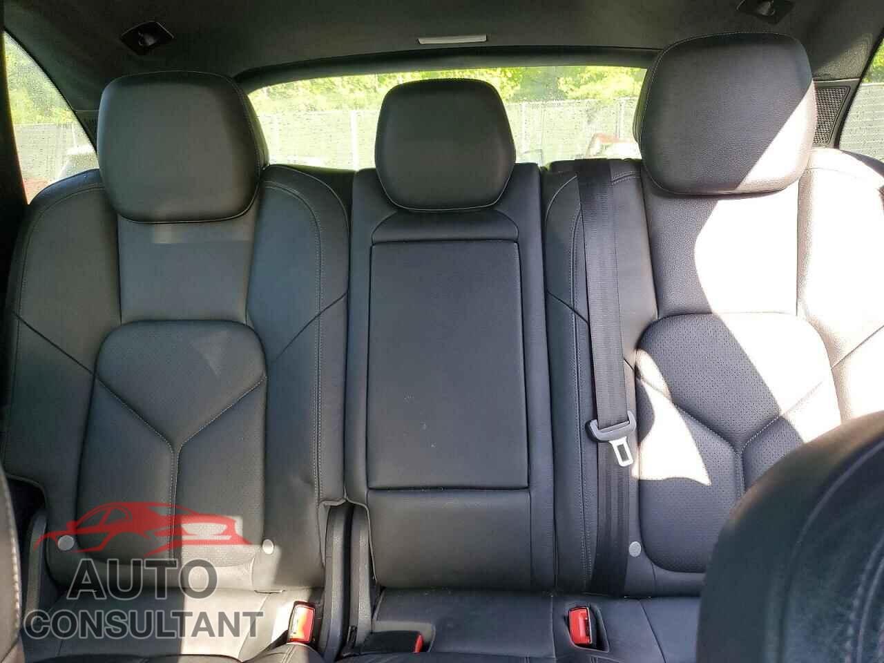 PORSCHE CAYENNE 2012 - WP1AA2A24CLA05362