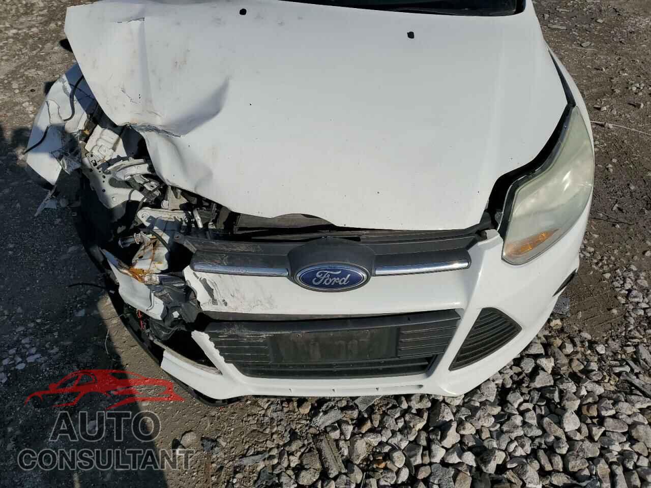 FORD FOCUS 2014 - 1FADP3F23EL454844