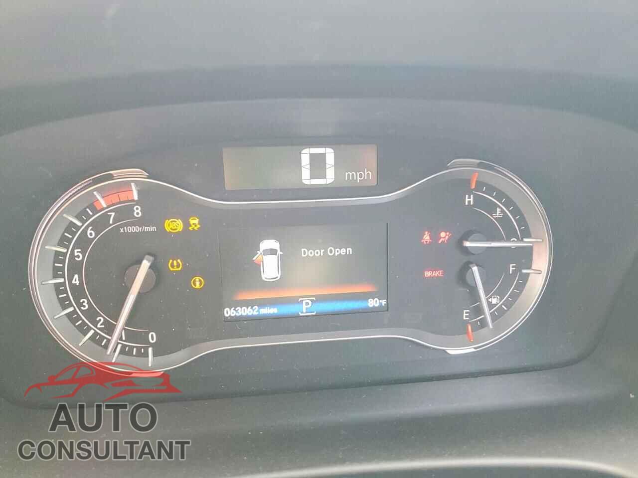 HONDA PILOT 2018 - 5FNYF6H57JB055228