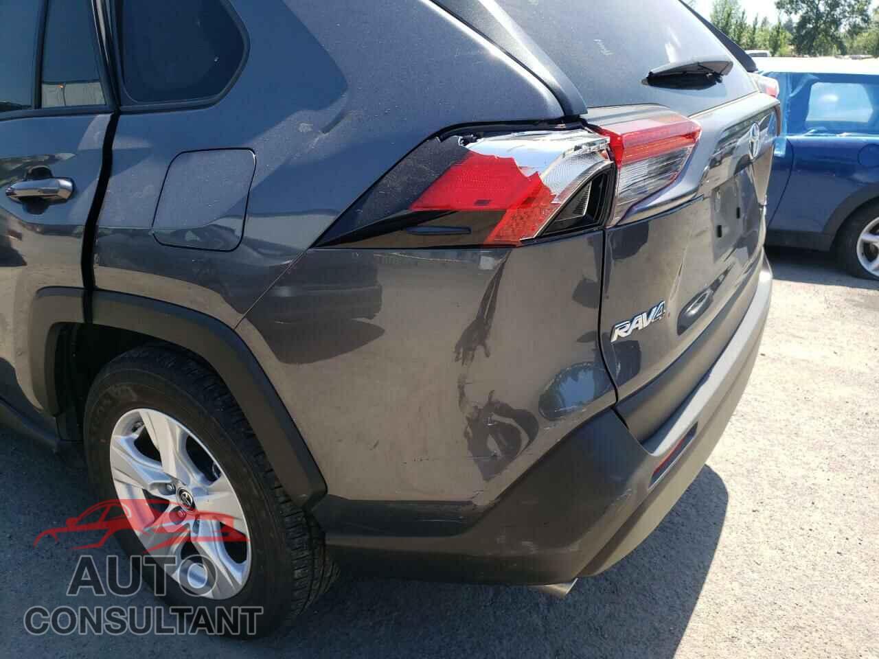 TOYOTA RAV4 2019 - JTMP1RFV2KD045102