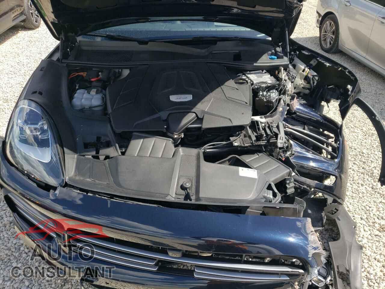PORSCHE CAYENNE 2019 - WP1AA2AY1KDA04571