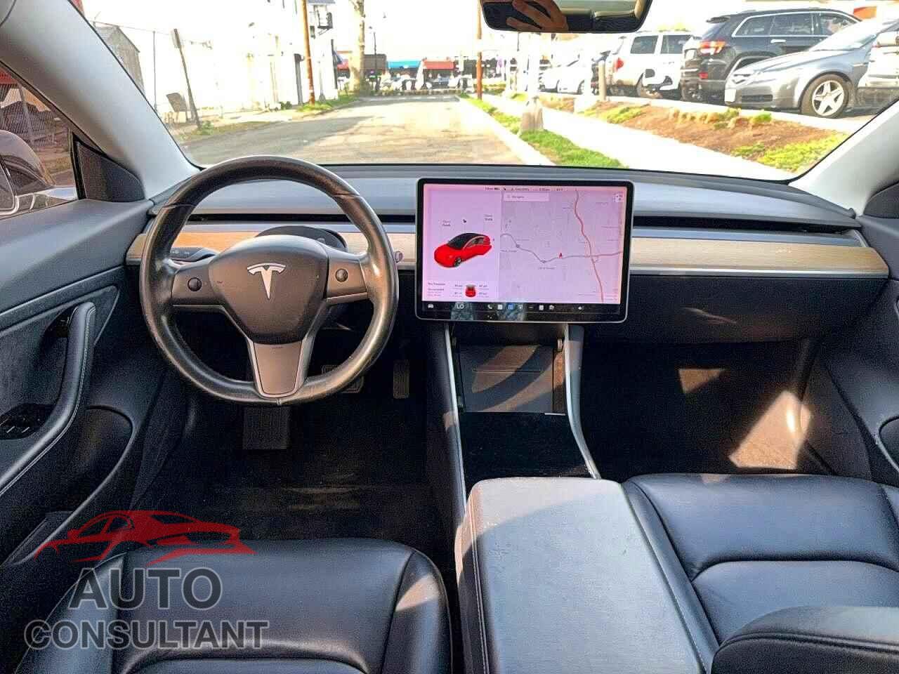 TESLA MODEL 3 2019 - 5YJ3E1EA5KF398512