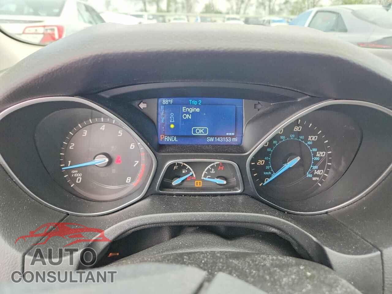 FORD FOCUS 2014 - 1FADP3F2XEL334281