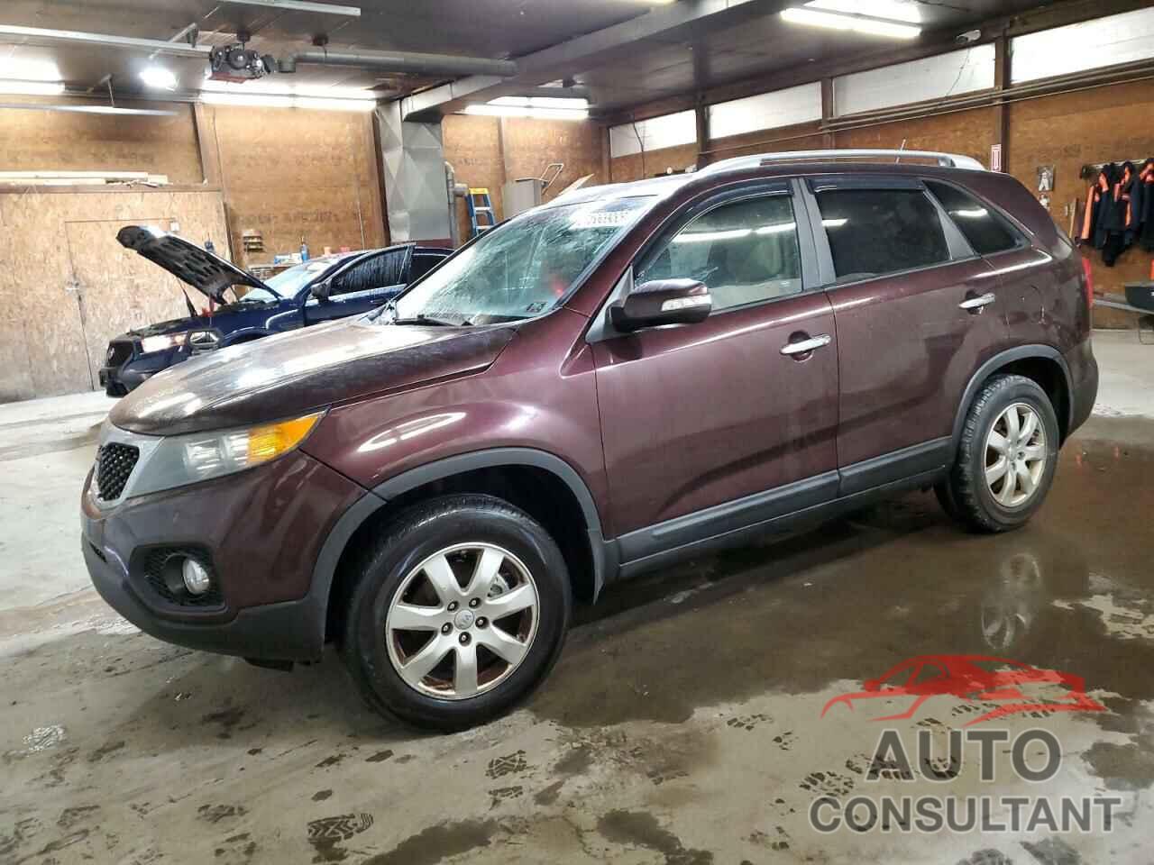 KIA SORENTO 2013 - 5XYKT3A64DG370601