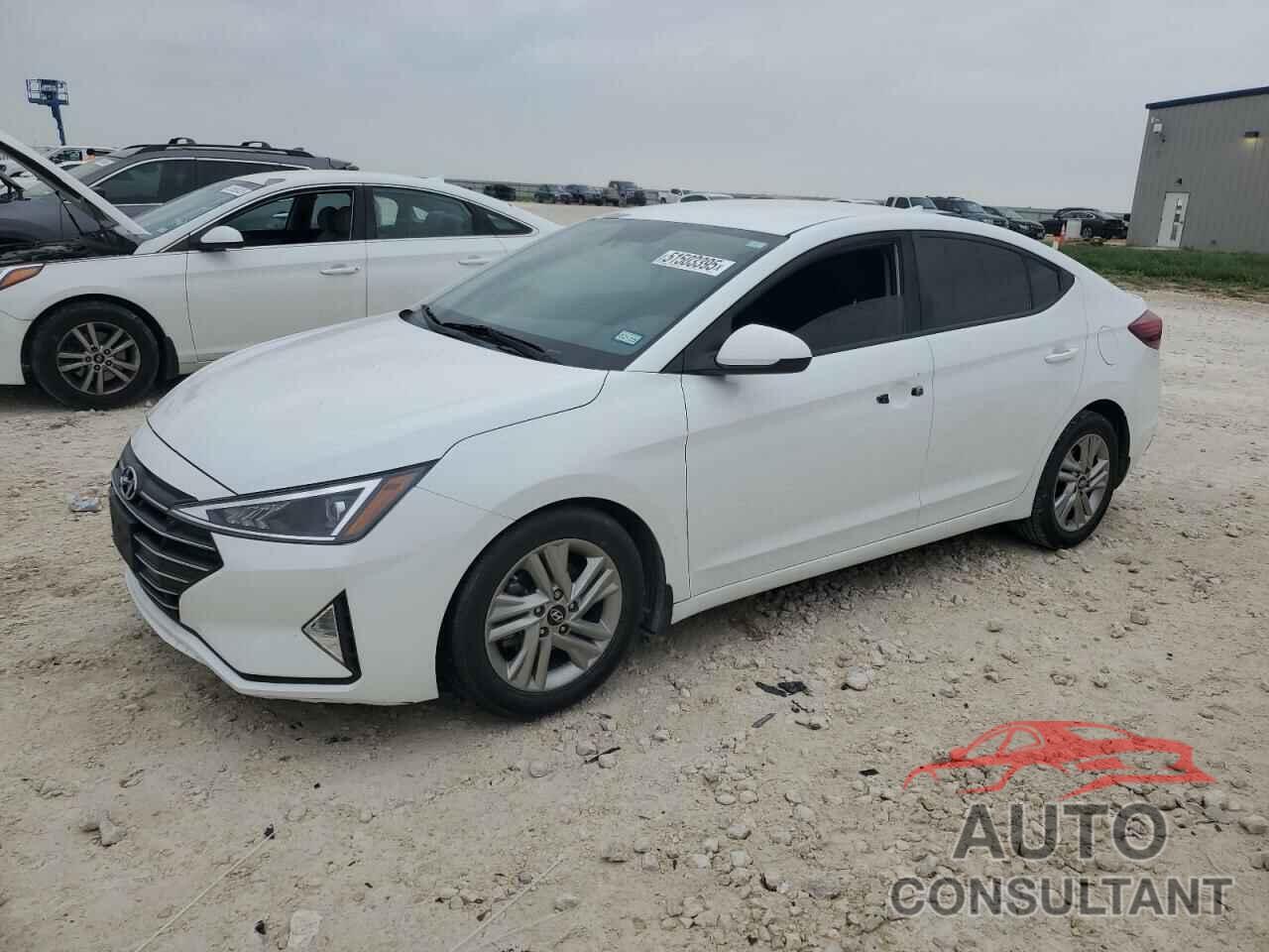 HYUNDAI ELANTRA 2019 - 5NPD84LF0KH475574