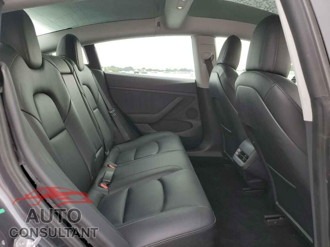 TESLA MODEL 3 2021 - 5YJ3E1EB3MF978630