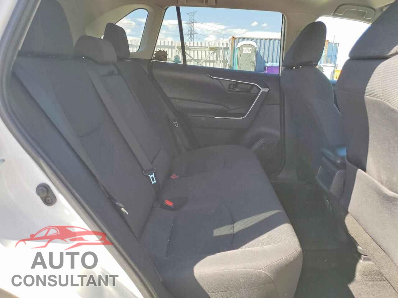 TOYOTA RAV4 2019 - 2T3H1RFV4KC031663