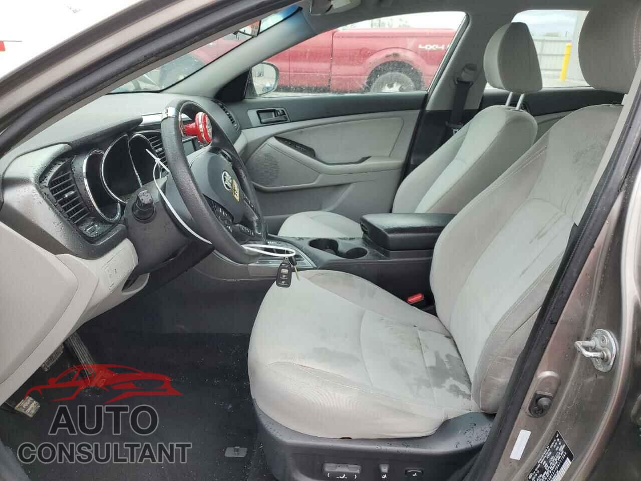 KIA OPTIMA 2013 - 5XXGM4A70DG251868