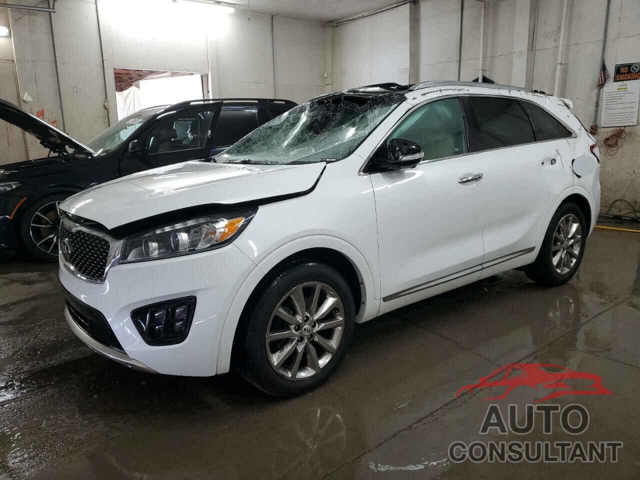 KIA SORENTO 2018 - 5XYPK4A51JG345351