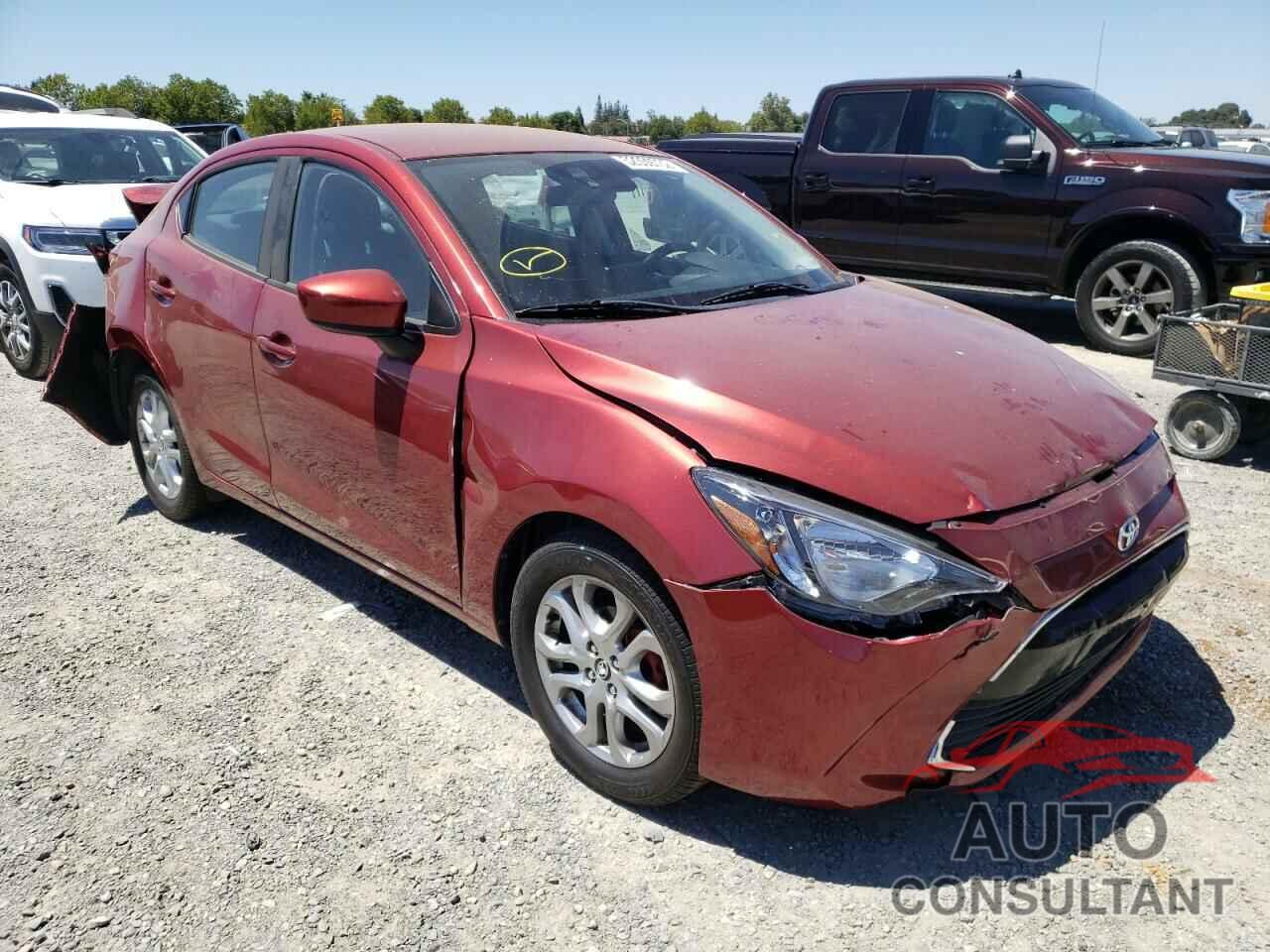 TOYOTA YARIS 2017 - 3MYDLBYV5HY167560
