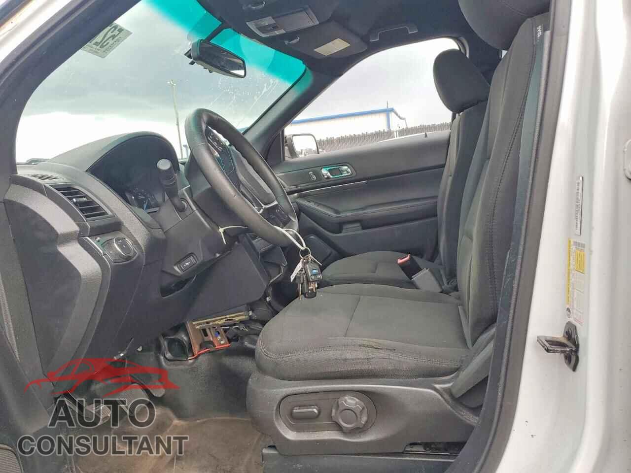 FORD EXPLORER 2018 - 1FM5K8AR7JGB46329