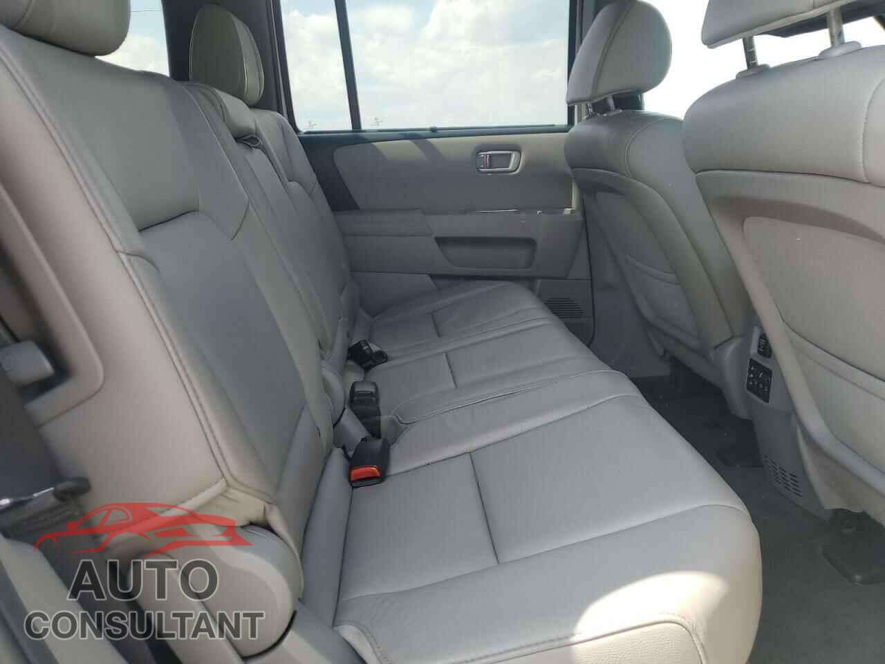HONDA PILOT 2013 - 5FNYF4H99DB058790