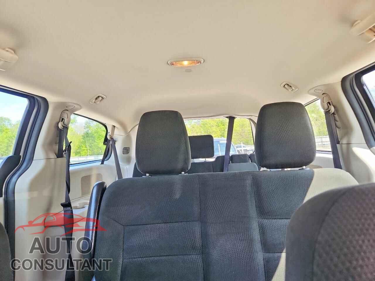DODGE CARAVAN 2015 - 2C4RDGBG9FR670532