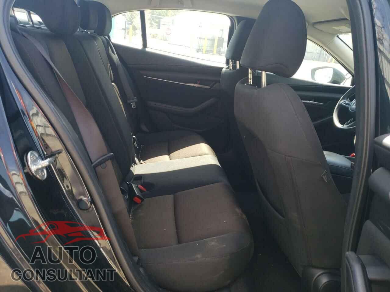 MAZDA 3 2021 - JM1BPAA74M1335204