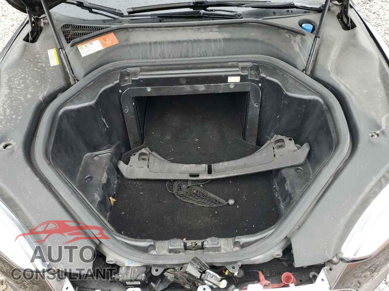 TESLA MODEL S 2014 - 5YJSA1H19EFP51003