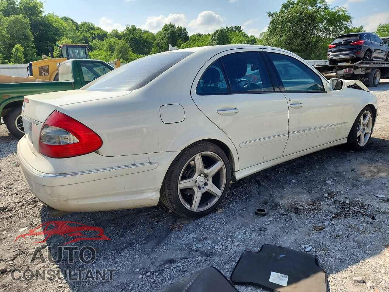 MERCEDES-BENZ E-CLASS 2009 - WDBUF56X59B380437