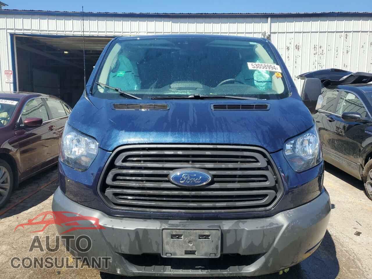 FORD TRANSIT 2017 - 1FTYR1ZG8HKB20594