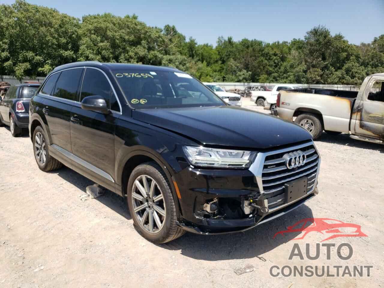 AUDI Q7 2018 - WA1LHAF73JD037659