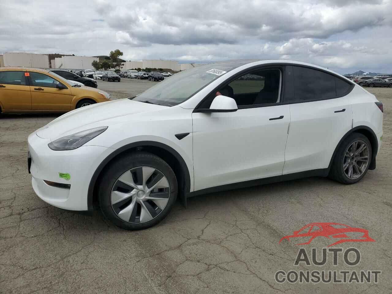 TESLA MODEL Y 2023 - 7SAYGDEE5PF714070