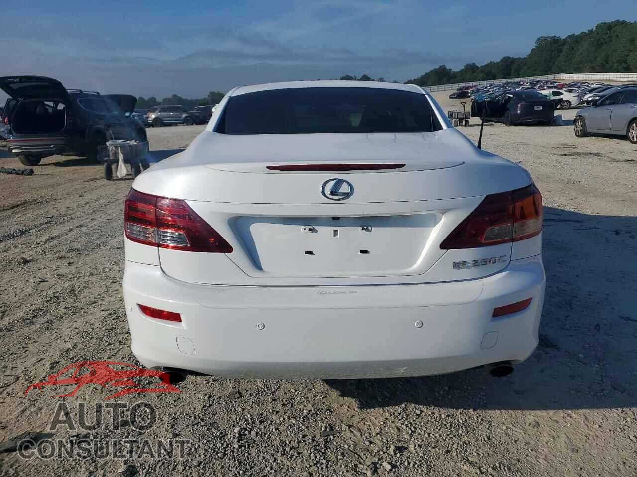 LEXUS IS 2013 - JTHFF2C28D2527648