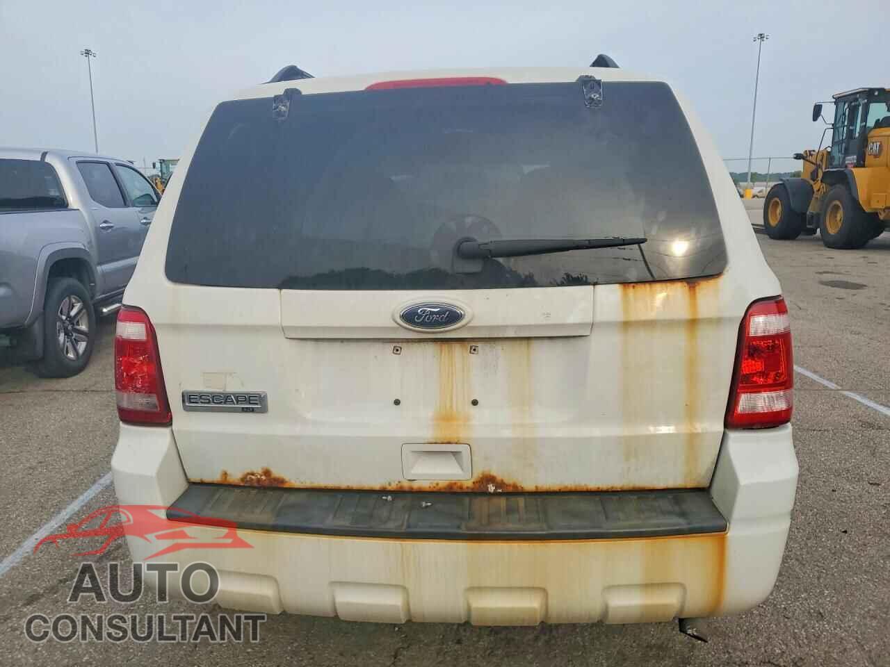 FORD ESCAPE 2011 - 1FMCU0D78BKA06320