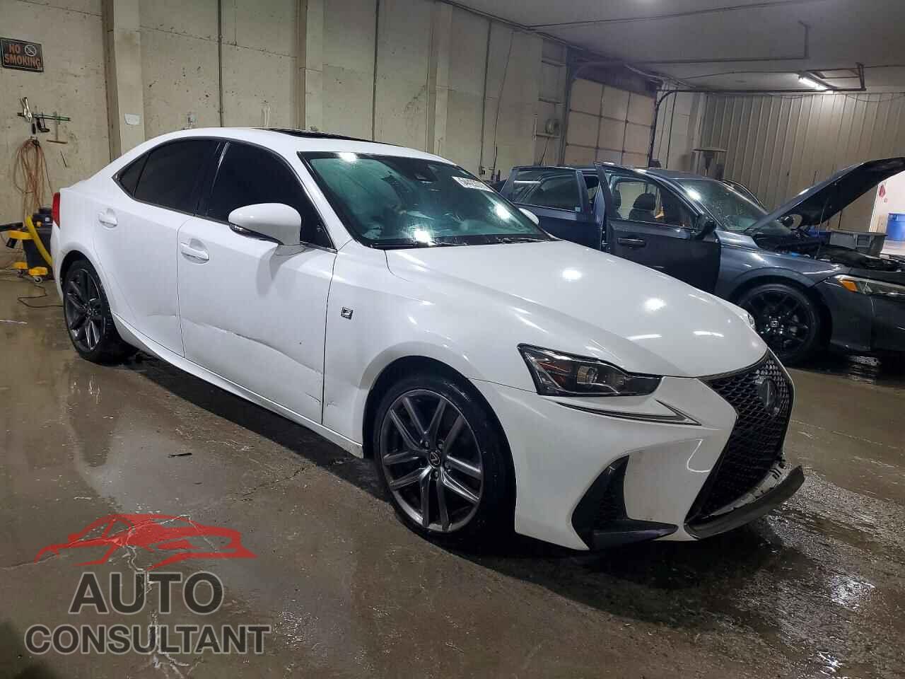 LEXUS IS 2018 - JTHBA1D29J5072387
