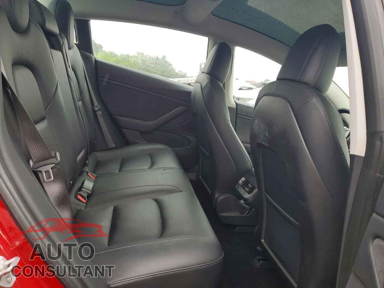 TESLA MODEL 3 2018 - 5YJ3E1EB6JF111475