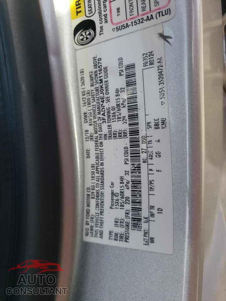 FORD FIESTA 2019 - 3FADP4EJ0KM116570