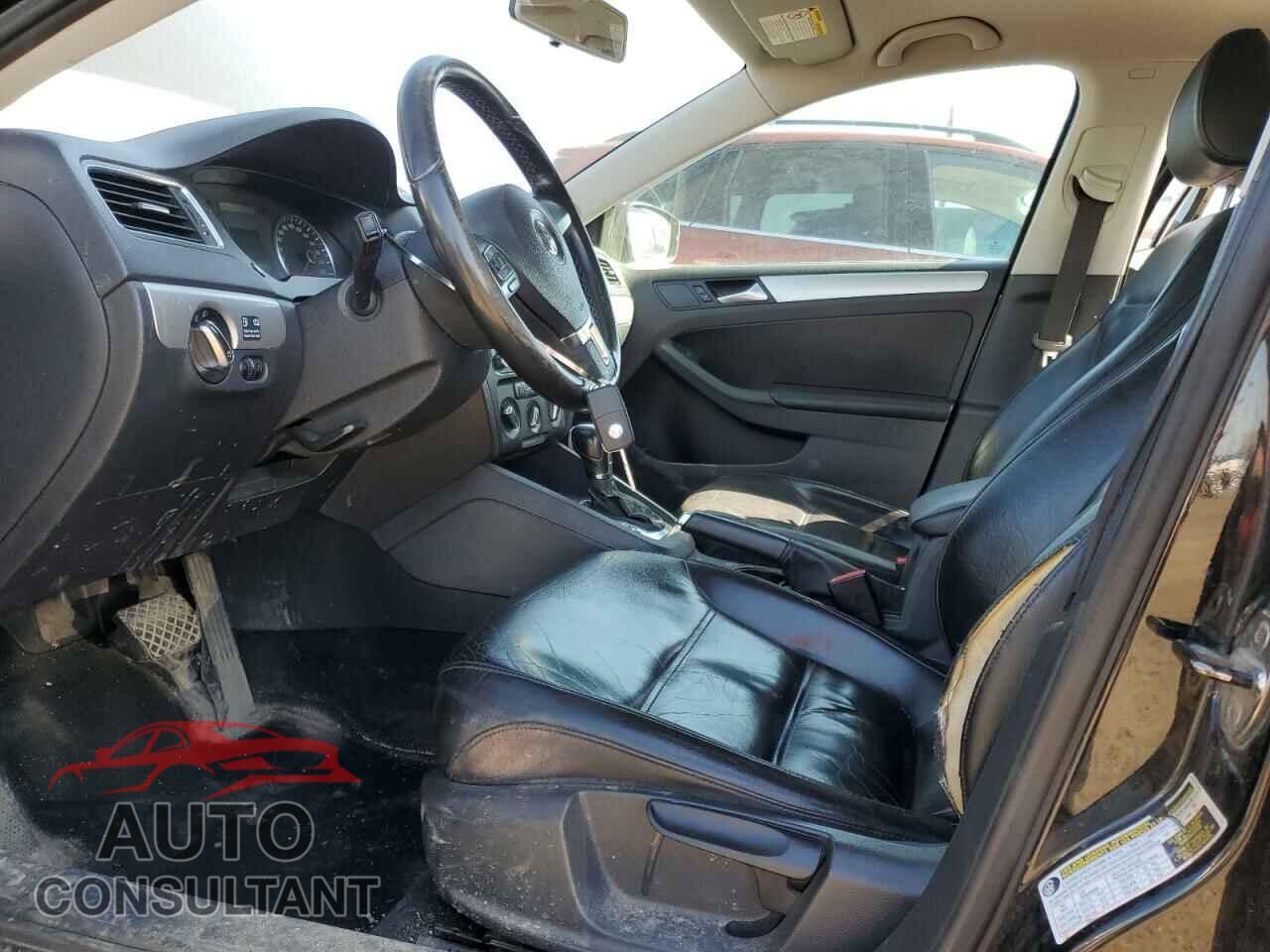 VOLKSWAGEN JETTA 2012 - 3VWLL7AJ2CM036128