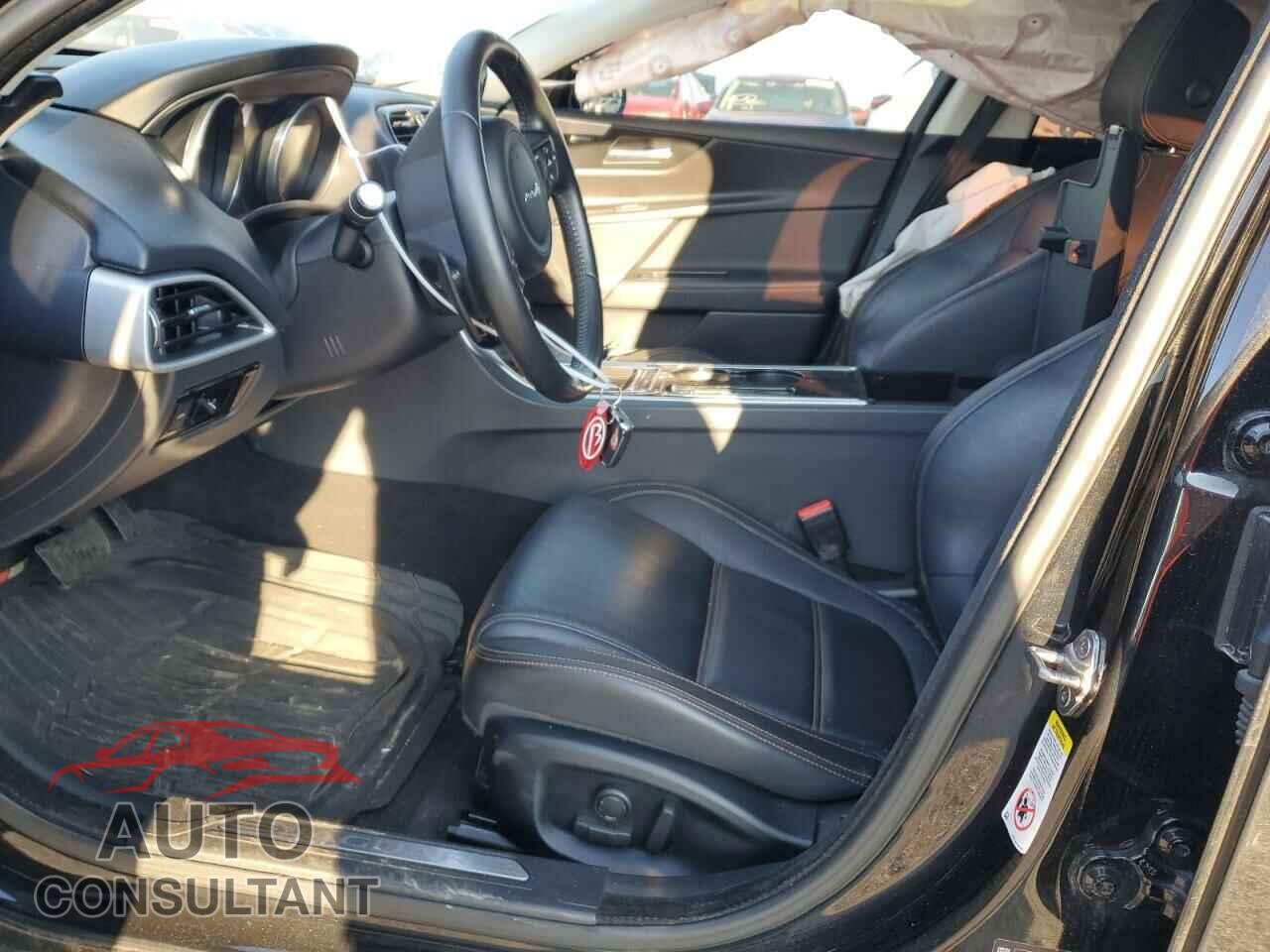 JAGUAR XE 2017 - SAJAK4BV8HA975674