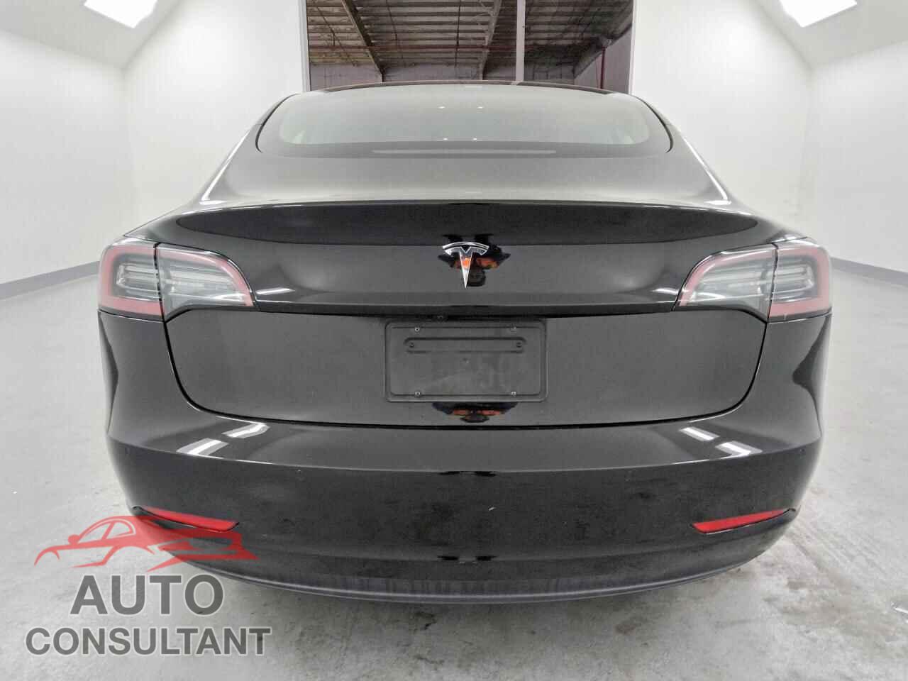 TESLA MODEL 3 2022 - 5YJ3E1EA6NF304416