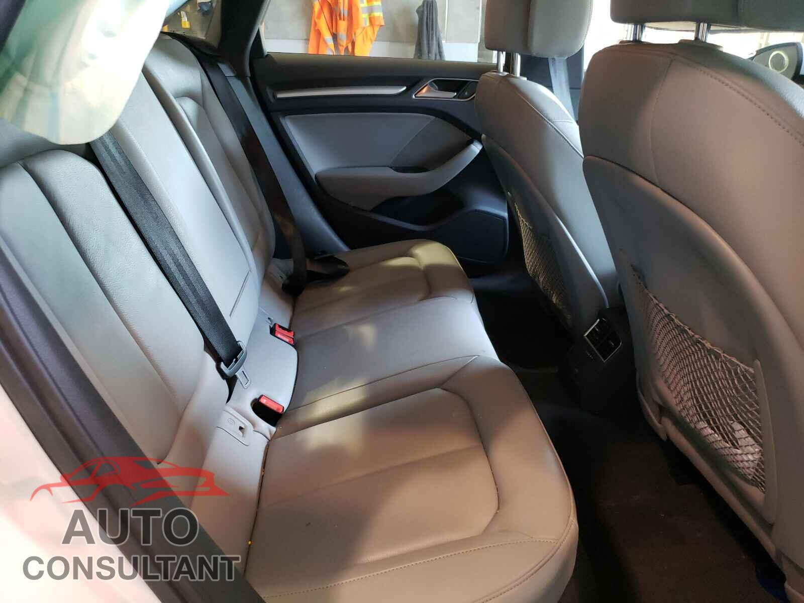 AUDI A3 2017 - WAUB8GFF4H1065233