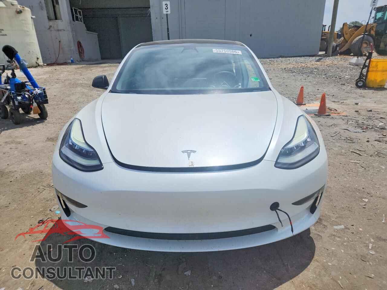 TESLA MODEL 3 2020 - 5YJ3E1EBXLF638745