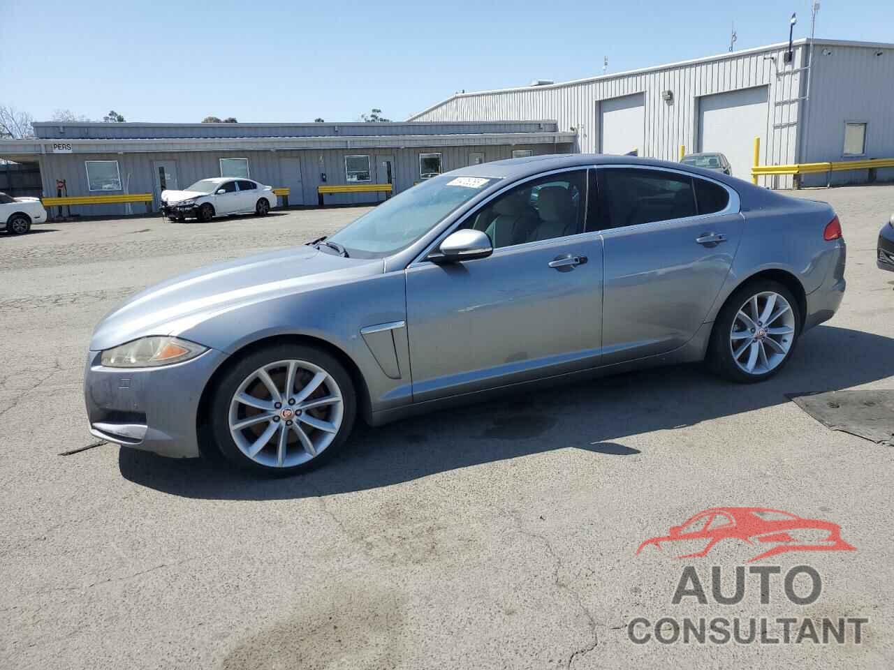 JAGUAR XF 2014 - SAJWA0EX7E8U10124