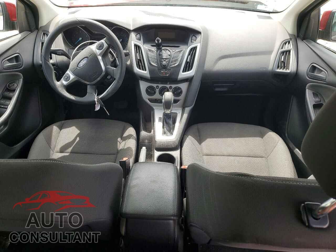 FORD FOCUS 2012 - 1FAHP3K2XCL134103