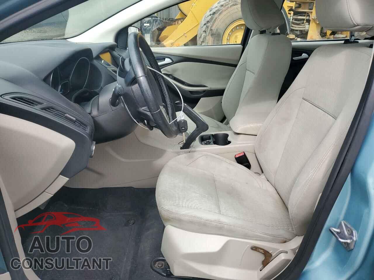 FORD FOCUS 2012 - 1FAHP3H2XCL457137
