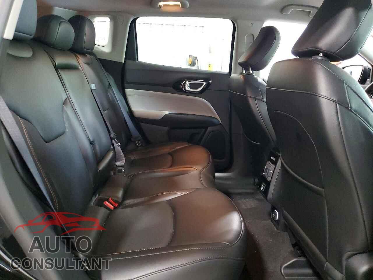 JEEP COMPASS 2022 - 3C4NJDCB5NT152017