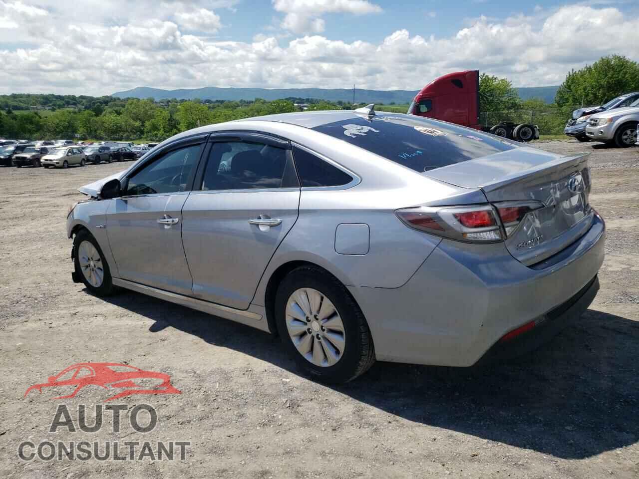 HYUNDAI SONATA 2017 - KMHE24L17HA046048