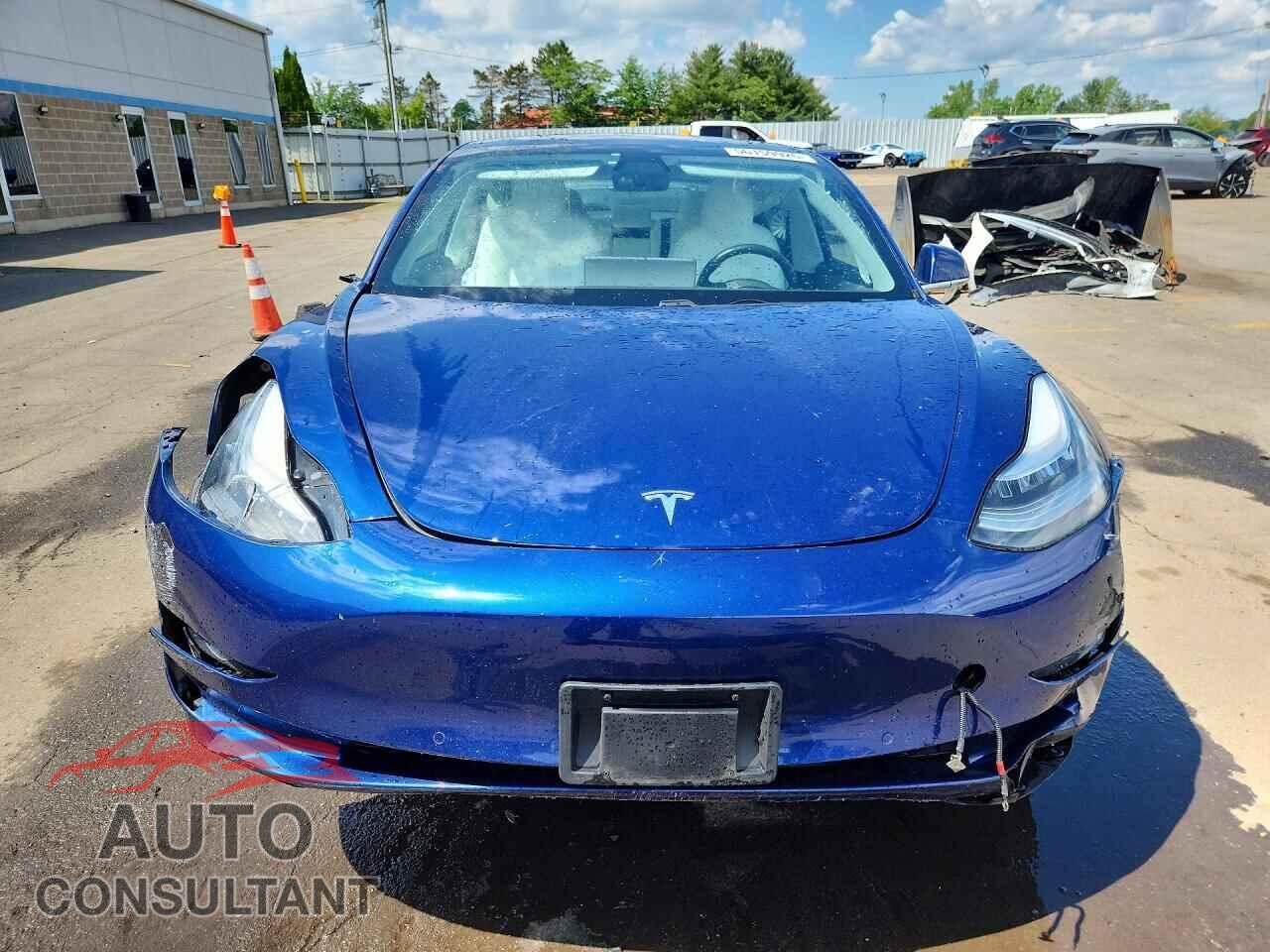 TESLA MODEL 3 2019 - 5YJ3E1EB4KF526764