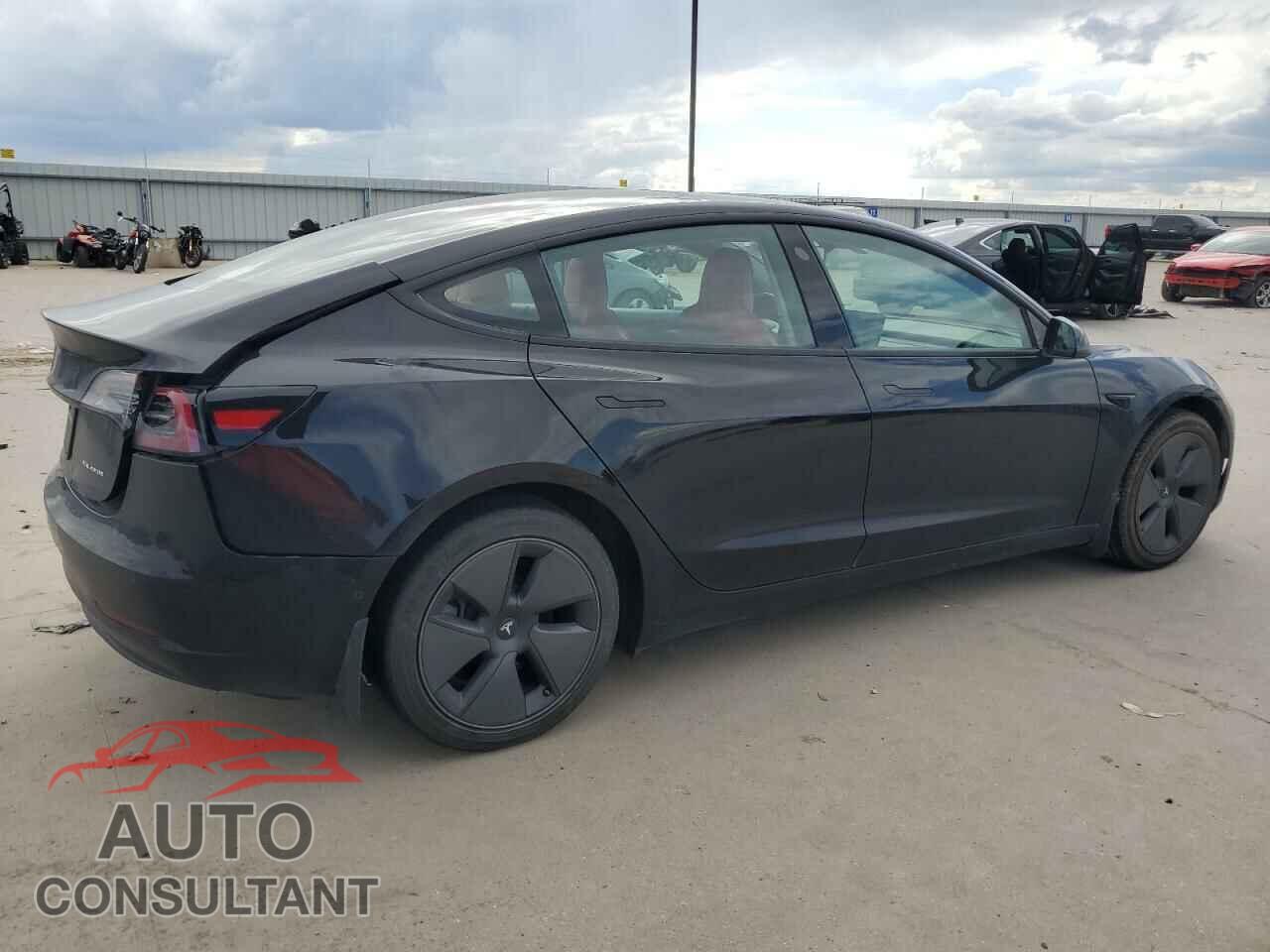 TESLA MODEL 3 2021 - 5YJ3E1EB9MF006708