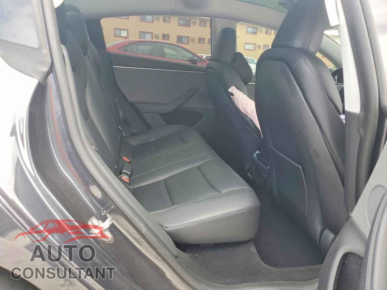 TESLA MODEL 3 2024 - 5YJ3E1EA6RF766108