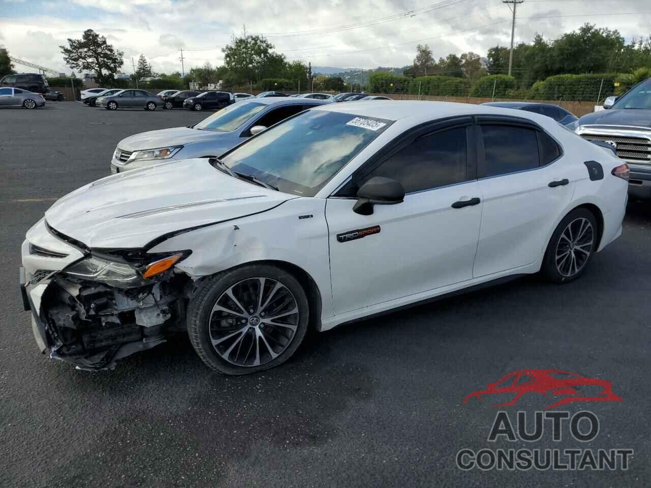 TOYOTA CAMRY 2018 - 4T1B11HKXJU075330