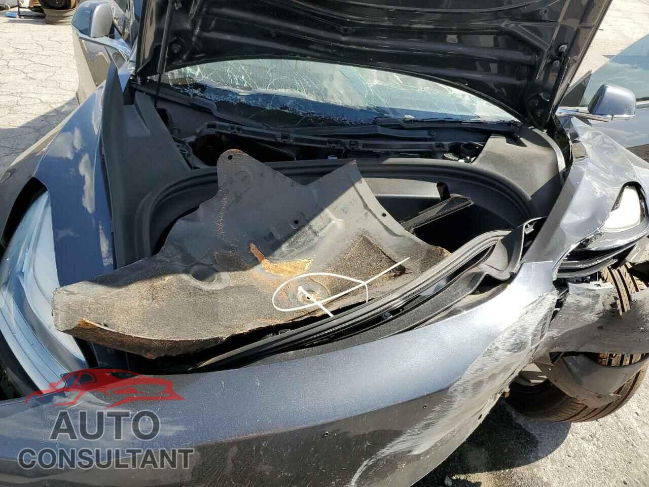 TESLA MODEL 3 2018 - 5YJ3E1EA6JF155578