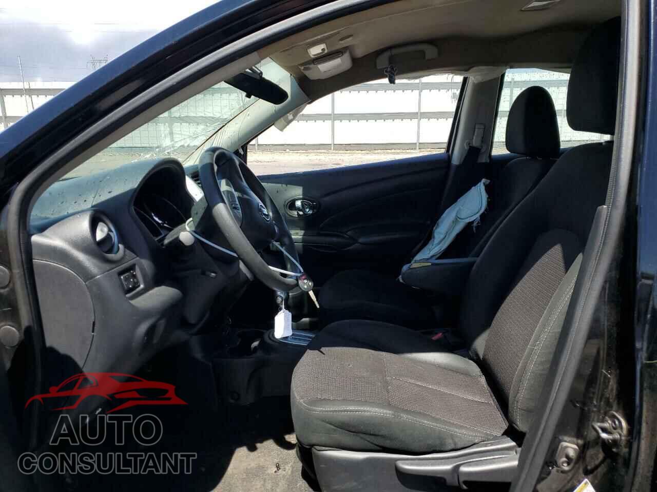 NISSAN VERSA 2017 - 3N1CN7AP5HL861176