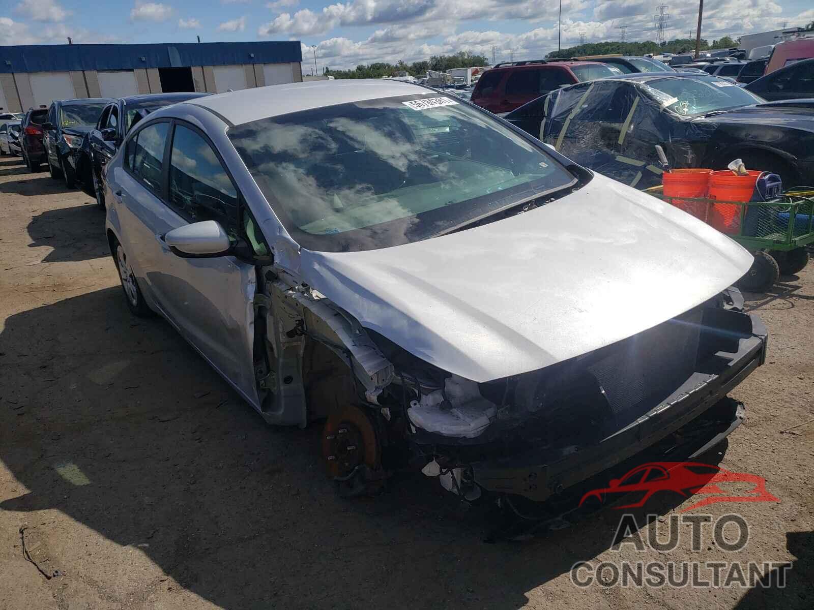 KIA FORTE 2017 - 3KPFK4A73HE127920