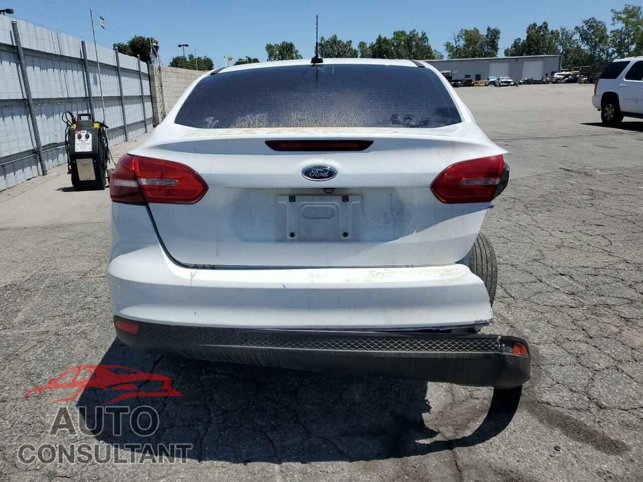 FORD FOCUS 2016 - 1FADP3E24GL320719
