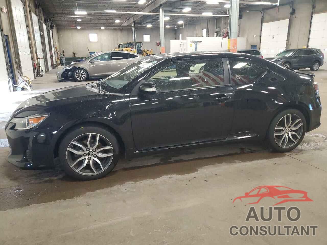 TOYOTA SCION 2016 - JTKJF5C70GJ022652