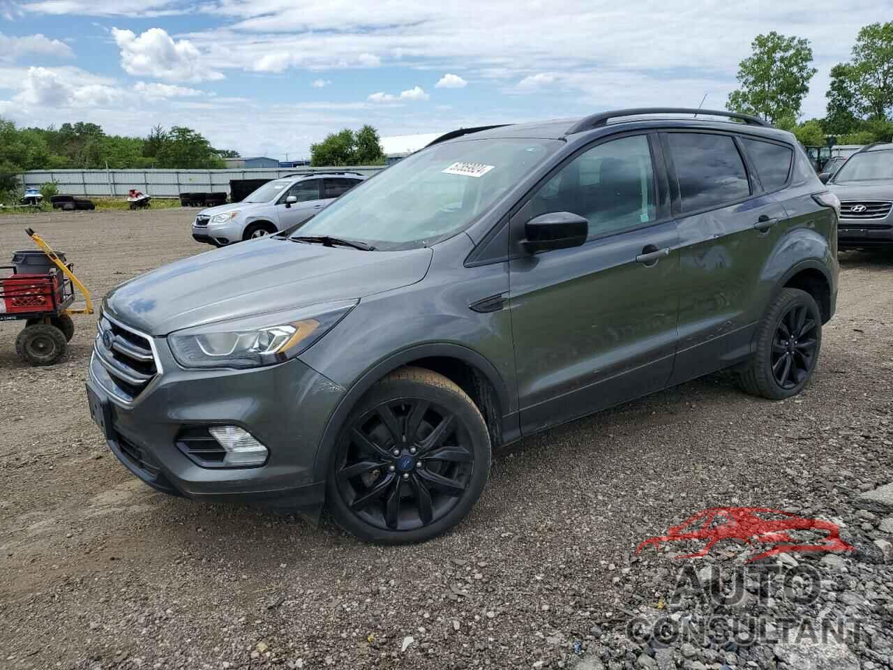 FORD ESCAPE 2017 - 1FMCU9GD3HUC15399