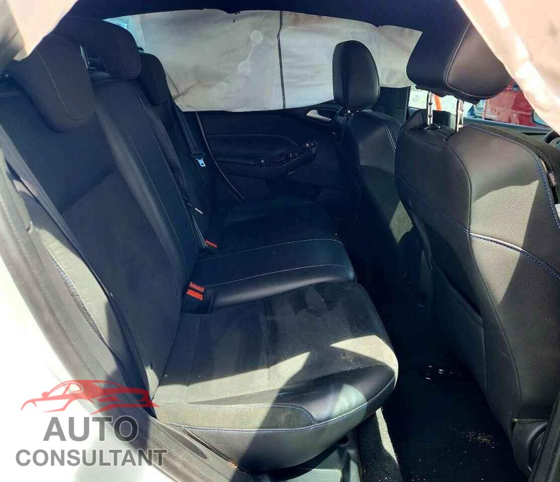 FORD FOCUS 2017 - WF0DP3TH5H4120877
